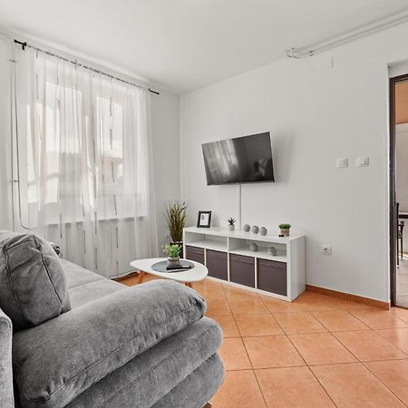 Apartment Danica Valtura Exterior photo